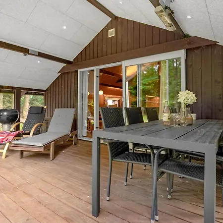 Casa vacanze 4 Bedroom Beautiful In *