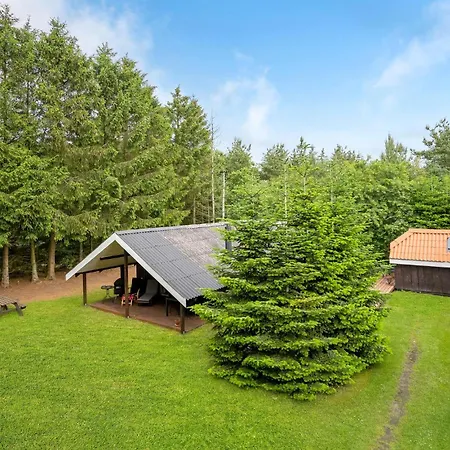 4 Bedroom Beautiful In Toftlund