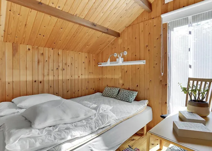 Сasa de vacaciones 4 Bedroom Beautiful In