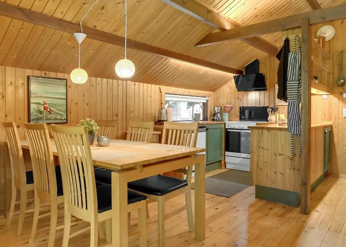 4 Bedroom Beautiful In Toftlund