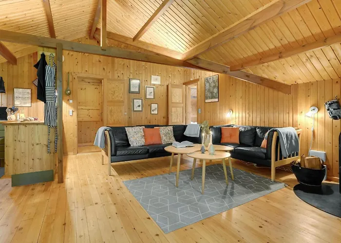 4 Bedroom Beautiful In